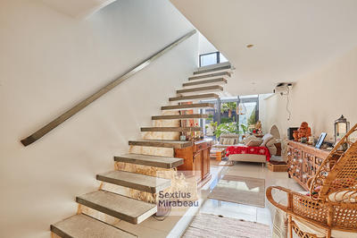 Maison - 288 m² - 5 pièces