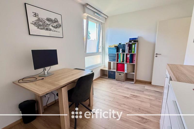 Appartement - 81 m² - 4 pièces