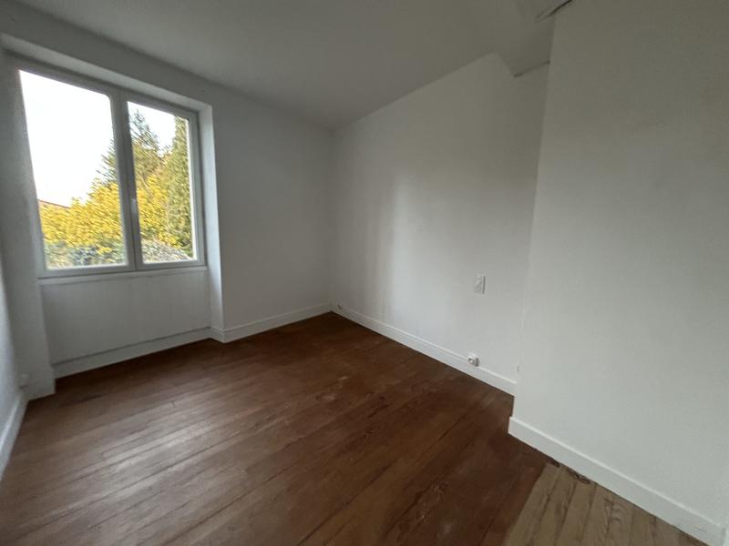 Maison - 90 m² - 6 pièces