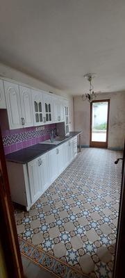 Maison - 140 m² - 5 pièces