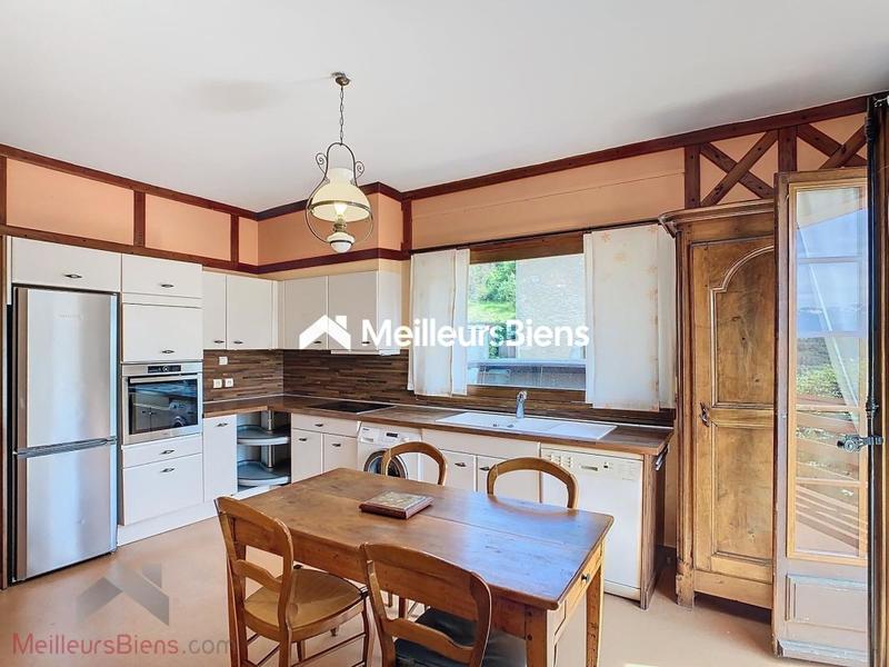 Appartement - 161 m² - 6 pièces