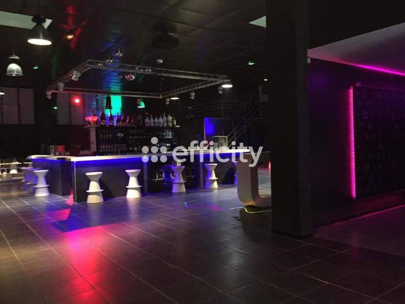 Bureau - 2 000 m² - 30 pièces