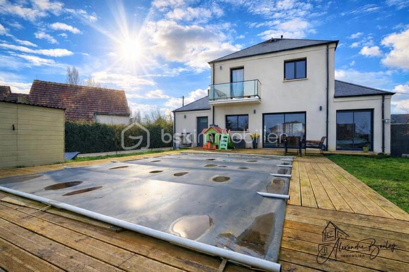 Maison traditionnelle - 140 m² - 6 pièces