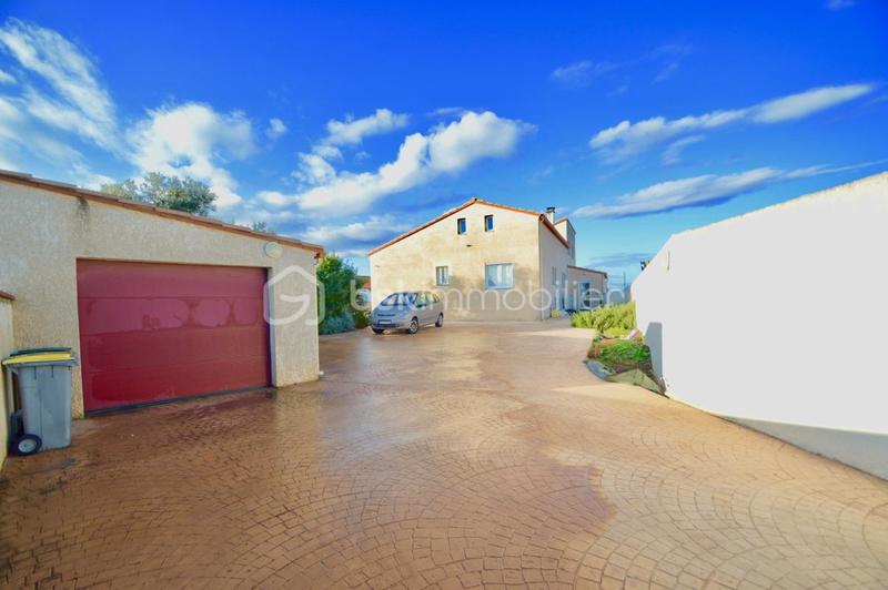 Villa - 180 m² - 4 pièces