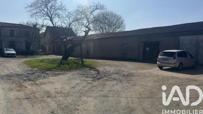 Ferme - 679 m² - 7 pièces