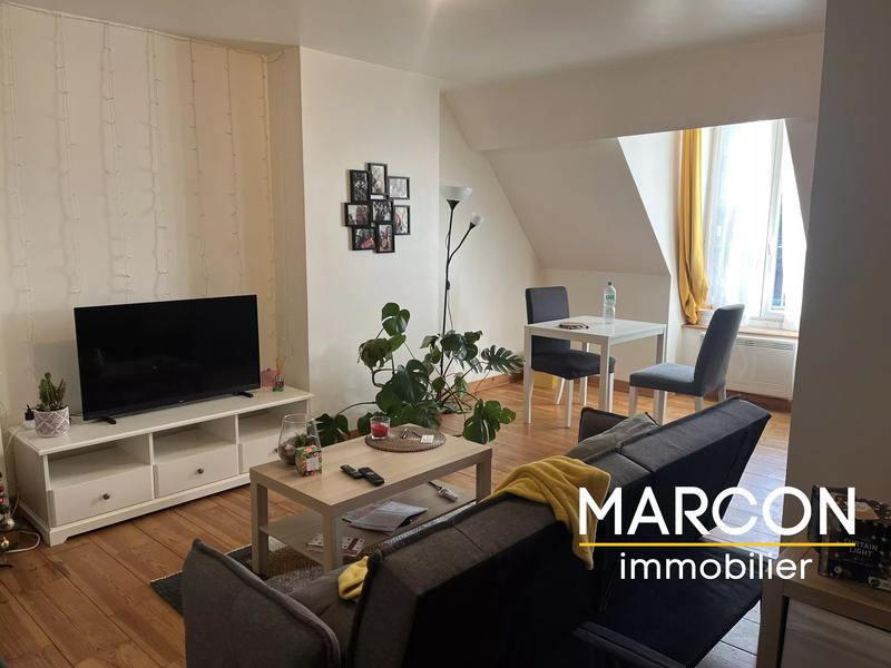 Immeuble - 214 m² - 10 pièces
