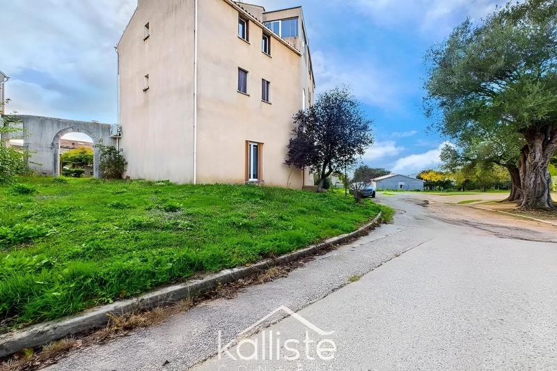 Appartement - 89 m² - 5 pièces