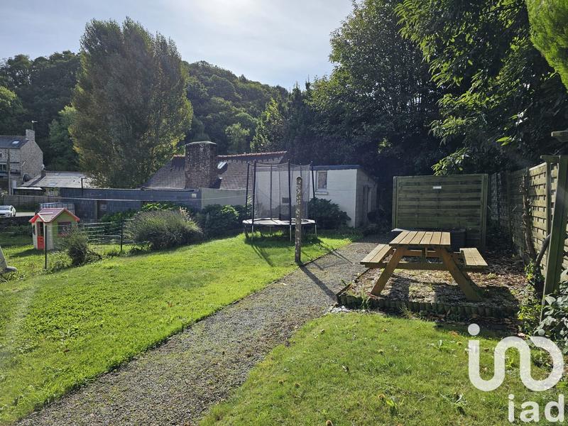 Maison - 240 m² - 11 pièces