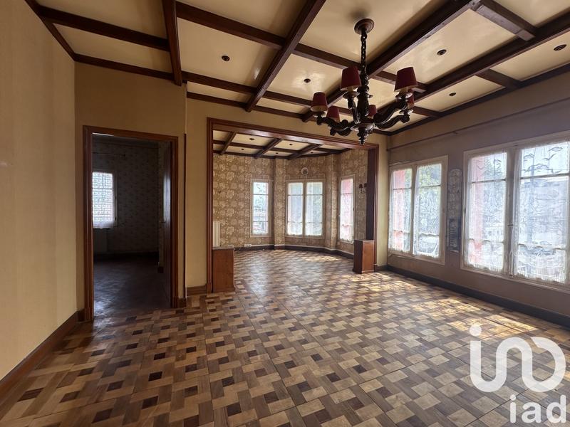 Maison - 158 m² - 8 pièces