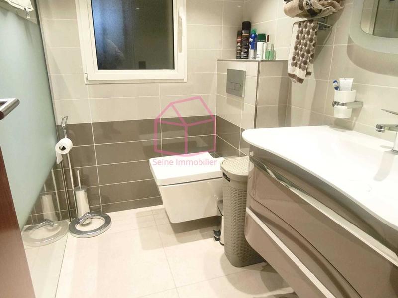 Maison - 137 m² - 6 pièces