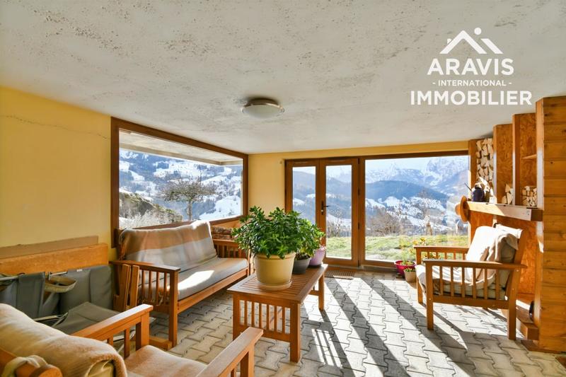 Propriété - 215 m² - 6 pièces