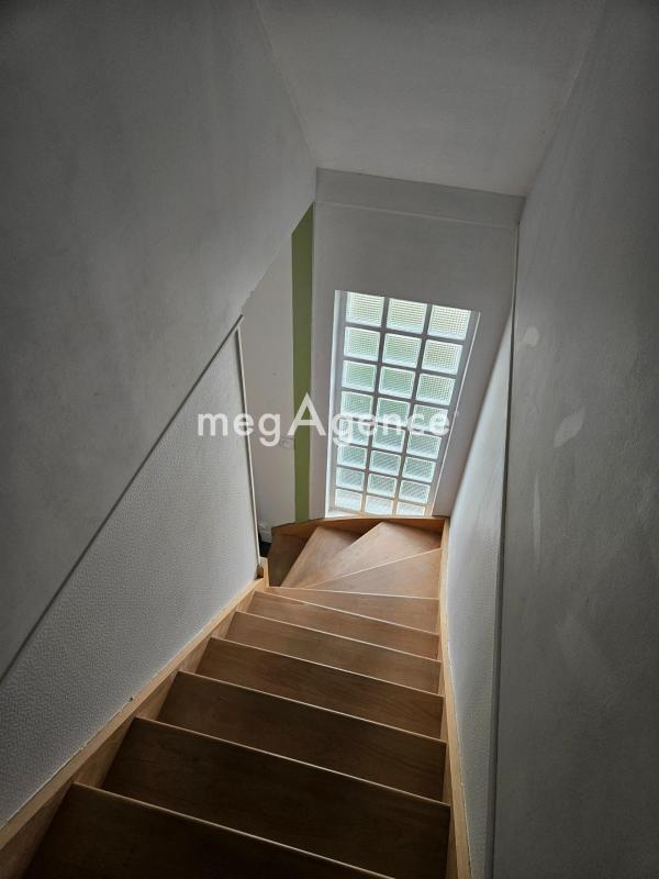 Maison - 134 m² - 7 pièces