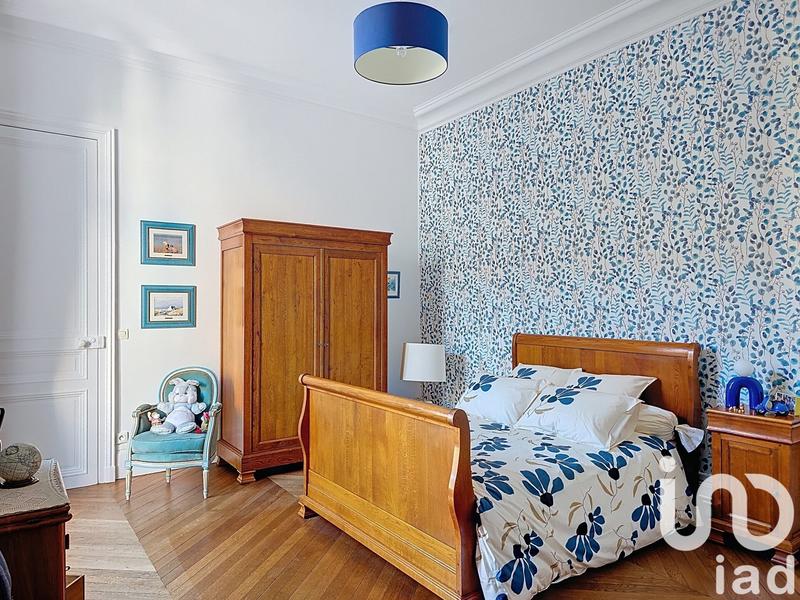 Appartement - 207 m² - 7 pièces