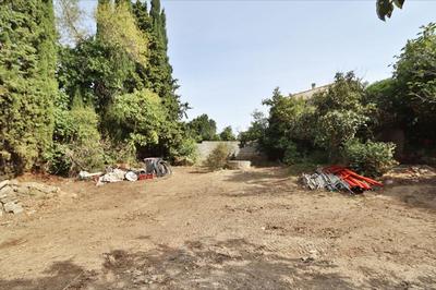 Terrain constructible - 720 m²