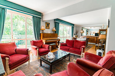 Appartement - 120 m² - 6 pièces