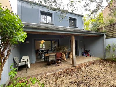 Maison - 97 m² - 5 pièces