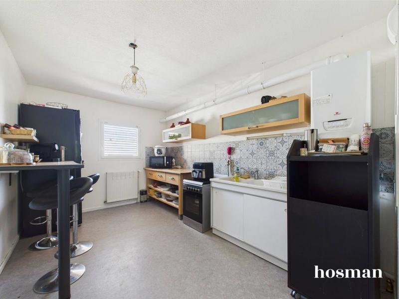 Appartement - 90 m² - 3 pièces