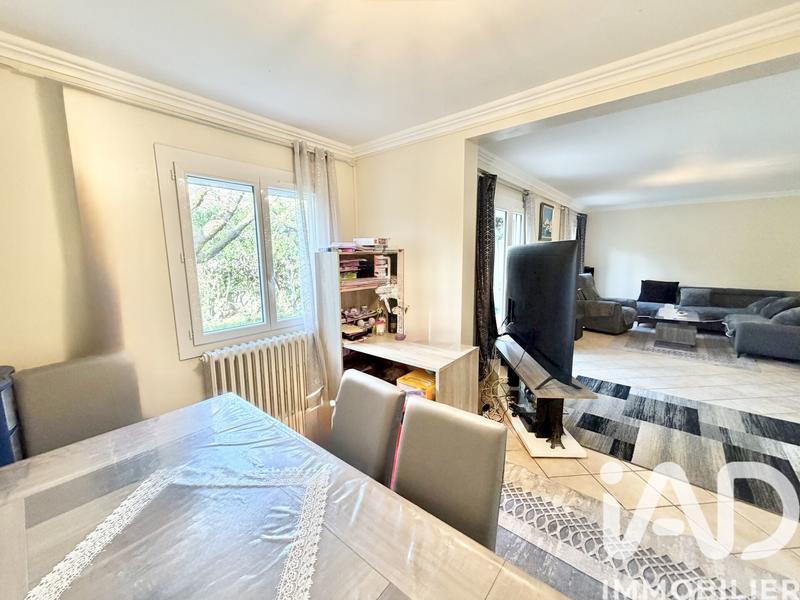 Maison - 94 m² - 5 pièces