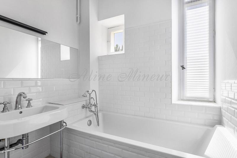 Appartement - 104 m² - 6 pièces