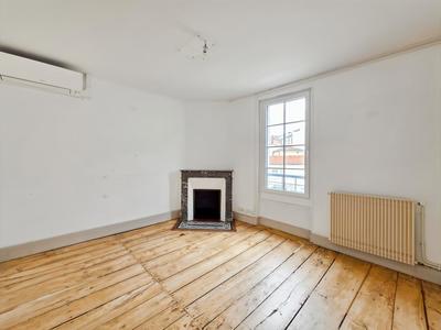 Maison - 140 m² - 7 pièces