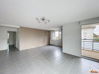 Appartement - 105 m² - 5 pièces
