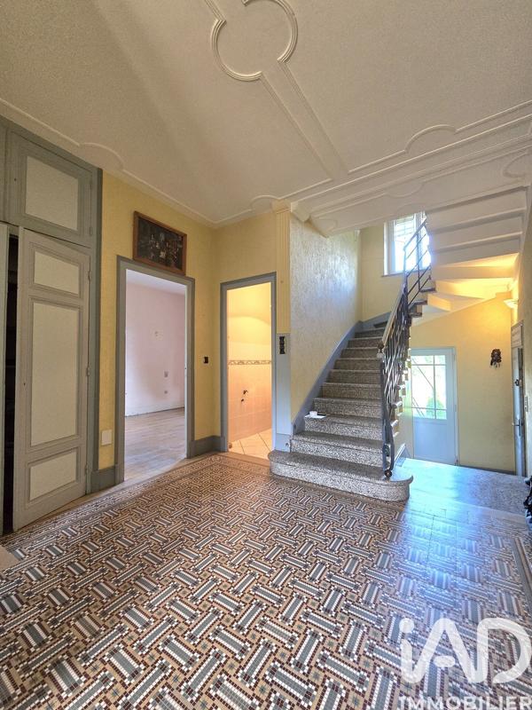 Maison - 200 m² - 8 pièces