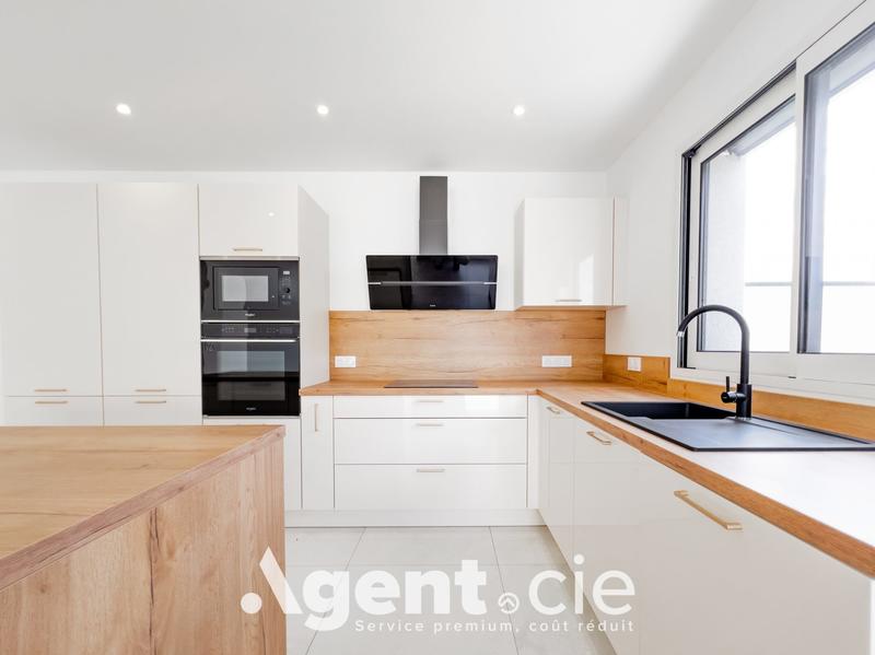 Maison - 142 m² - 6 pièces