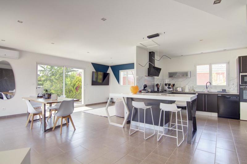 Maison - 143 m² - 5 pièces