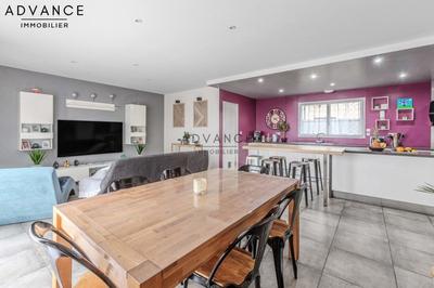 Maison - 150 m² - 7 pièces