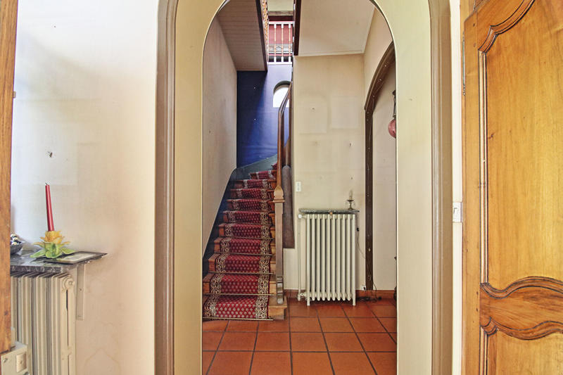 Demeure - 194 m² - 7 pièces