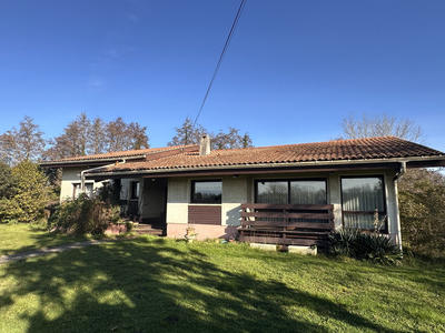 Maison - 210 m² - 4 pièces