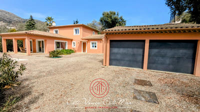 Maison - 199 m² - 6 pièces