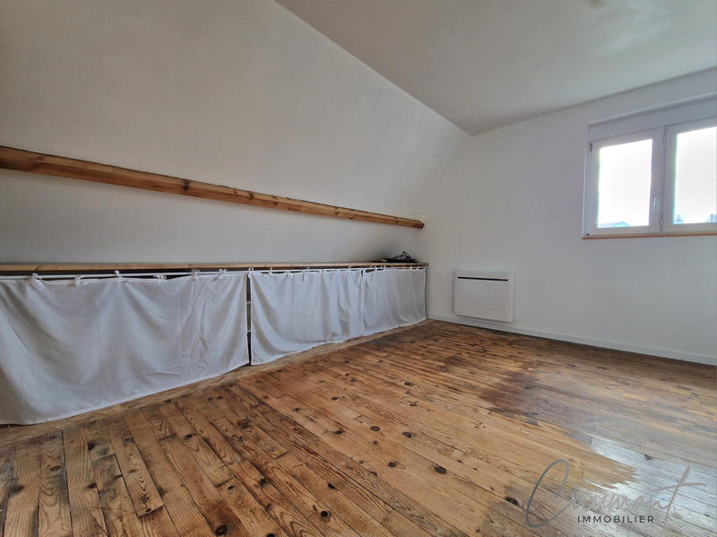 Maison - 99 m² - 5 pièces