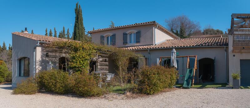 Villa - 460 m² - 5 pièces
