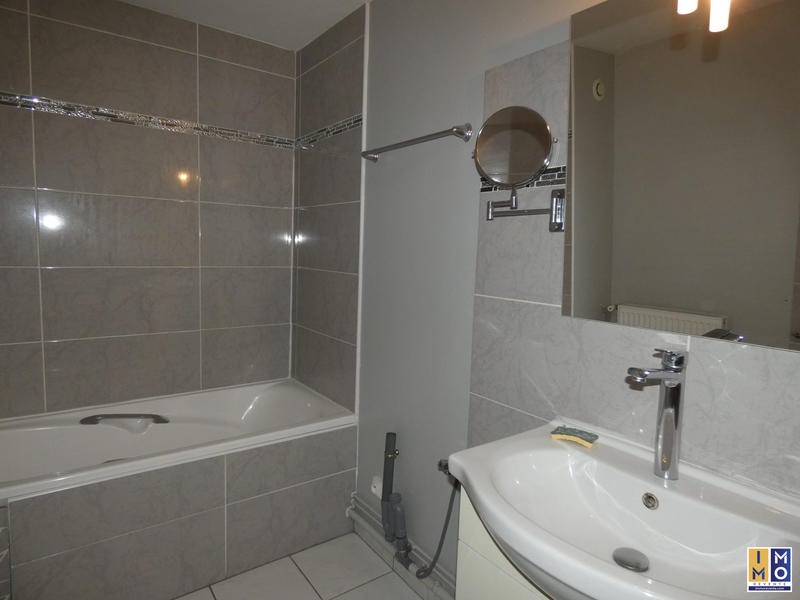 Appartement - 99 m² - 3 pièces