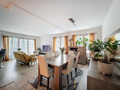 Appartement - 94 m² - 5 pièces