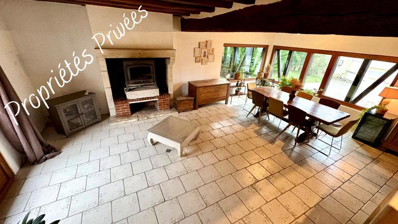 Maison - 20 m² - 8 pièces