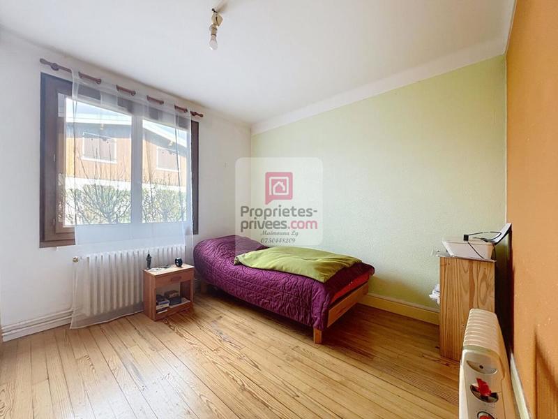 Maison - 227 m² - 9 pièces