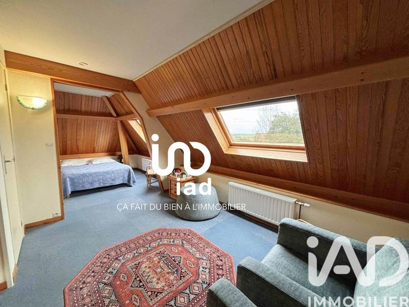 Maison - 220 m² - 8 pièces