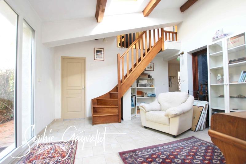 Maison - 180 m² - 6 pièces