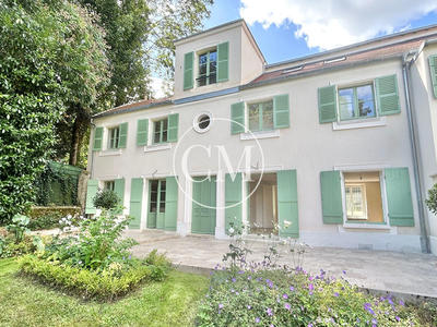 Maison - 160 m² - 7 pièces