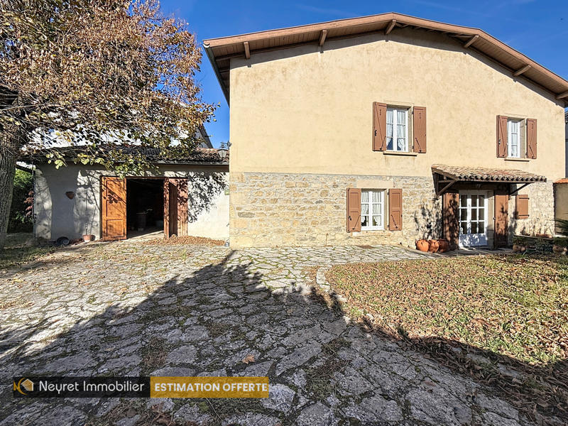 Maison - 135 m² - 6 pièces