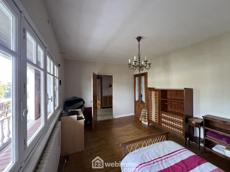 Maison - 157 m² - 7 pièces