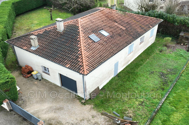 Maison - 810 m²