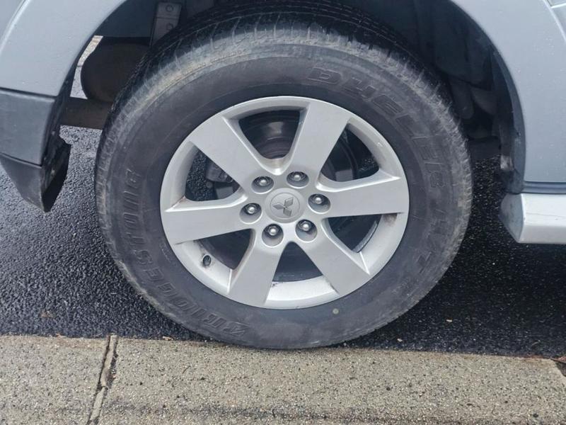 Mitsubishi Pajero III (2) 3.2 Di-D 200 Intense 3p