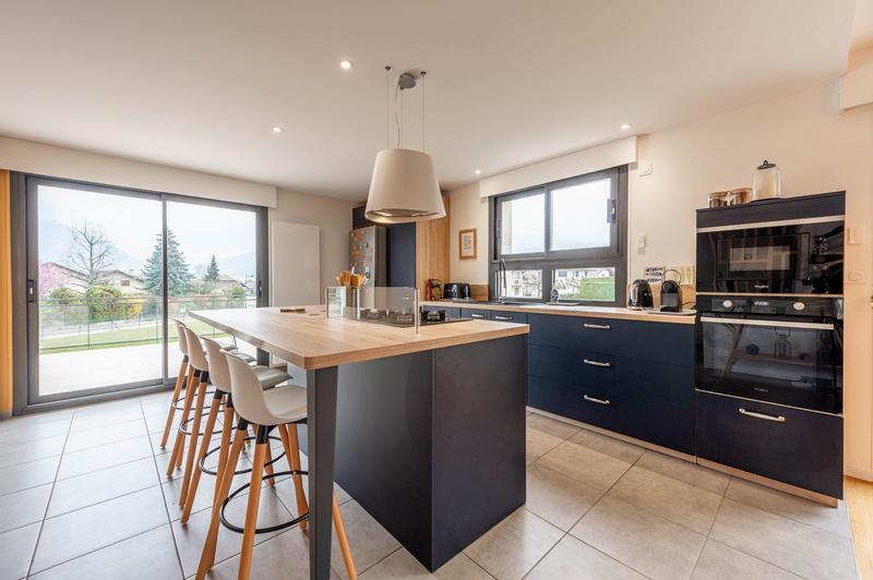 Appartement - 95 m² - 3 pièces