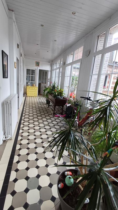 Maison - 218 m² - 7 pièces