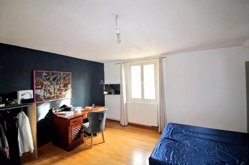 Maison - 195 m² - 7 pièces