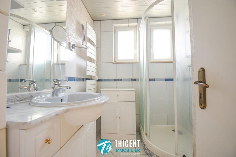 Maison - 167 m² - 8 pièces