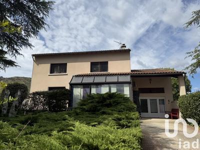 Maison - 174 m² - 6 pièces